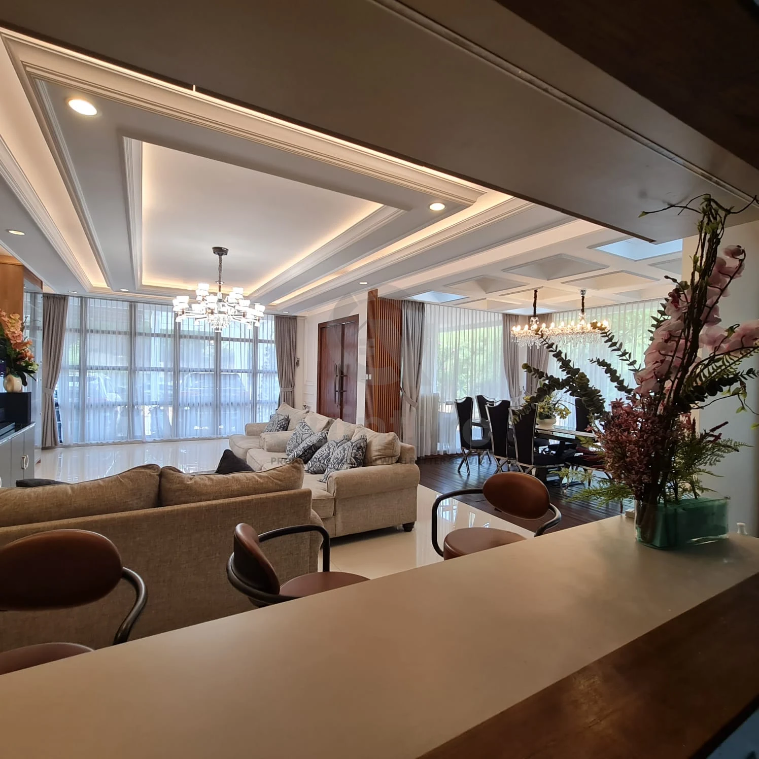 Rumah Hook 4+1KT di Caribbean Delatinos BSD, Halaman Luas 2 Lantai SHM — foto 5