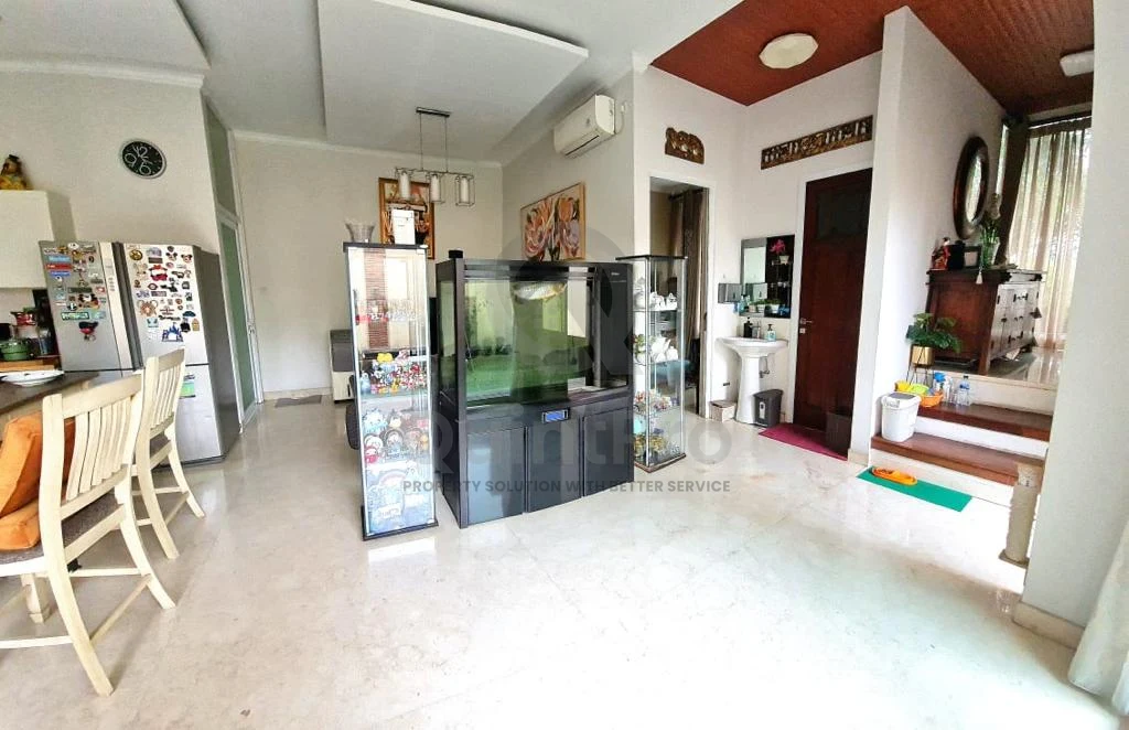 Rumah Mewah 3 Lantai 4+2KT di Bintaro, Kolam Renang SHM 185m² — foto 5