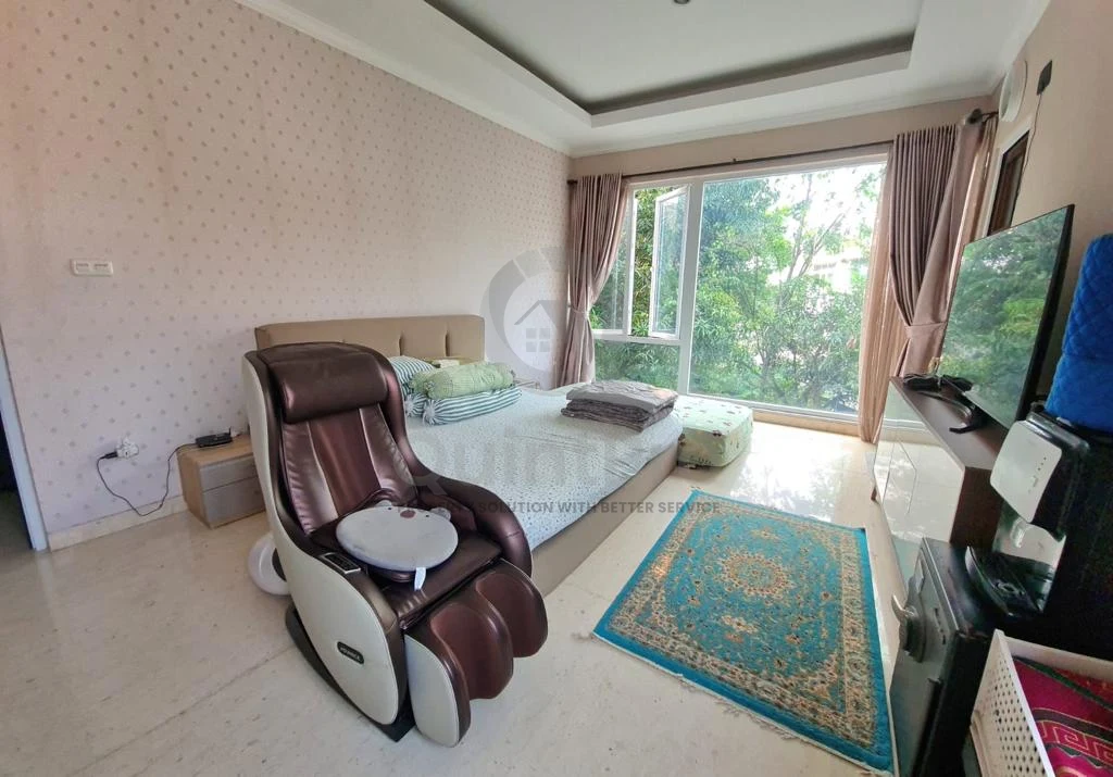 Rumah Dijual di Bintaro, Jakarta Selatan, 4KT — foto 11