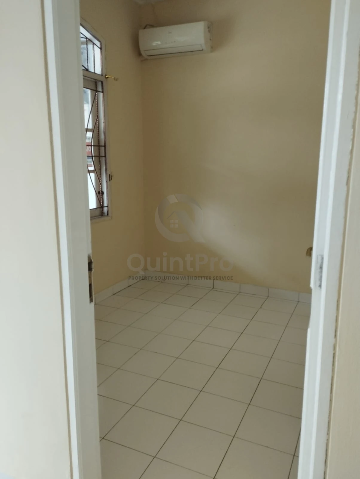 Rumah 3+1KT 2 Lantai di Taman Crysant Tangerang Selatan, SHM 135m² — foto 3