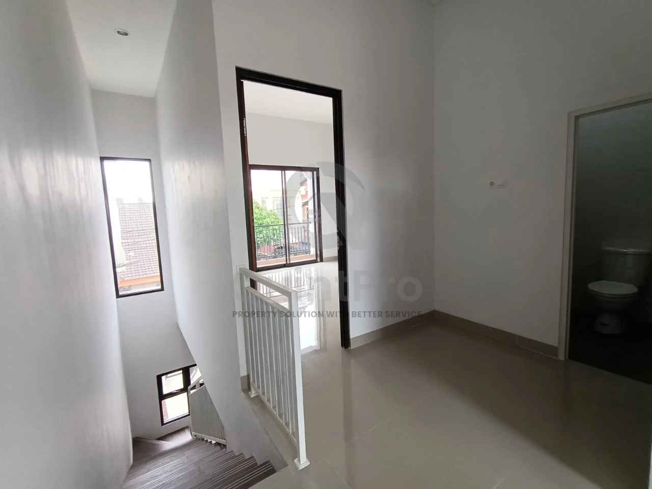 Rumah Modern 3KT 100m² di Permata Pamulang, 2 Lantai Baru SHM — foto 5