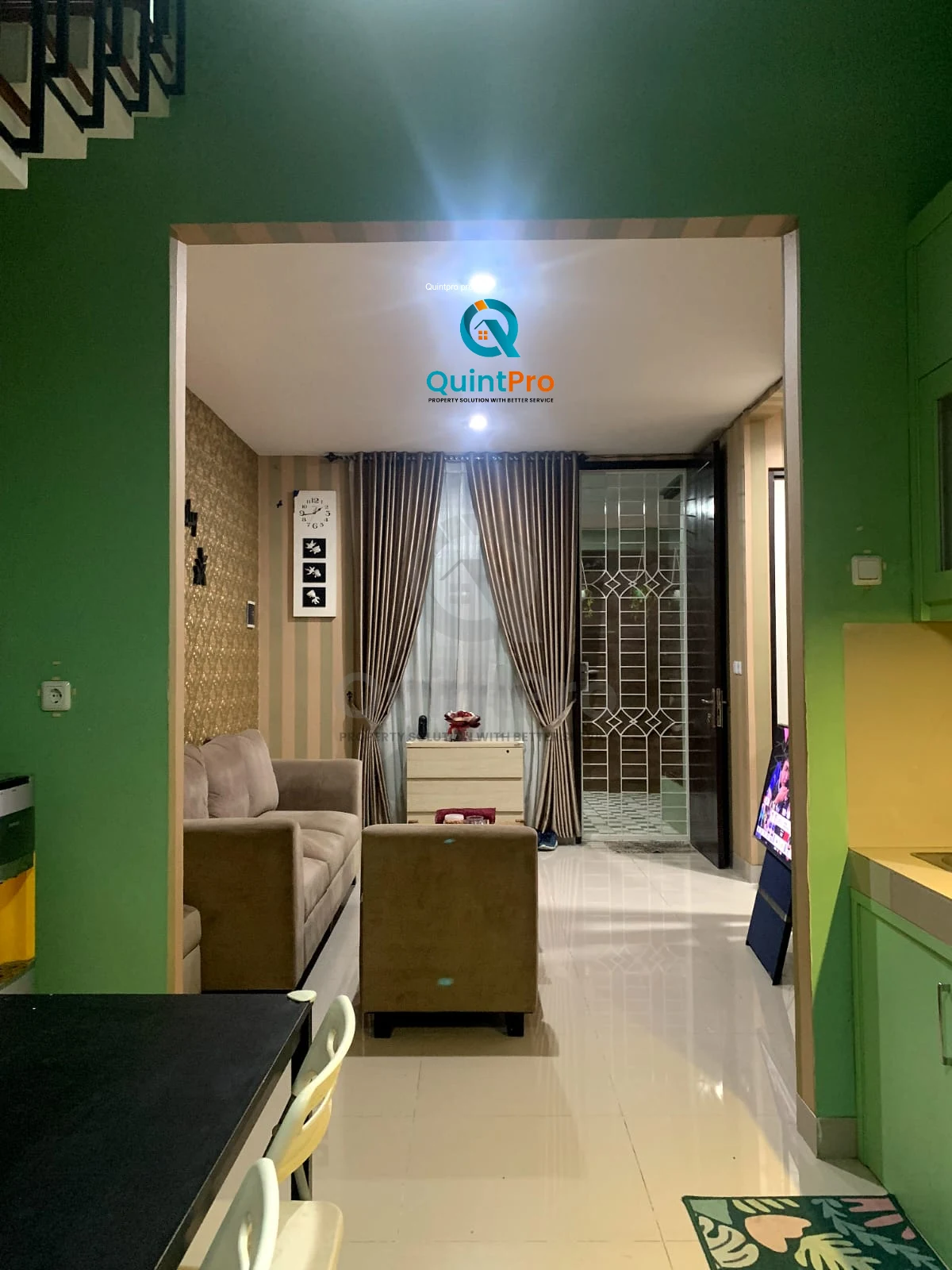 Rumah 3KT 2 Lantai di Flora Aryana Karawaci, Semi-Furnished SHM Lengkap