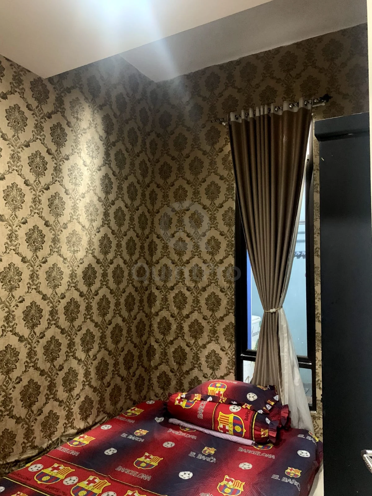 Rumah 3KT 2 Lantai di Flora Aryana Karawaci, Semi-Furnished SHM Lengkap — foto 2