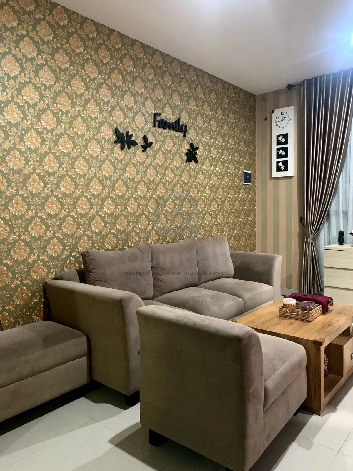 Rumah 3KT 2 Lantai di Flora Aryana Karawaci, Semi-Furnished SHM Lengkap — foto 4