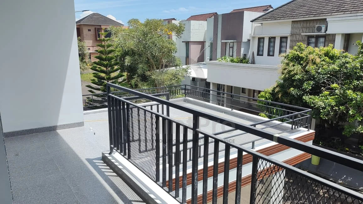Rumah Modern 4+1KT di Verdant Ville BSD, 2 Lantai 320m² PPJB — foto 3