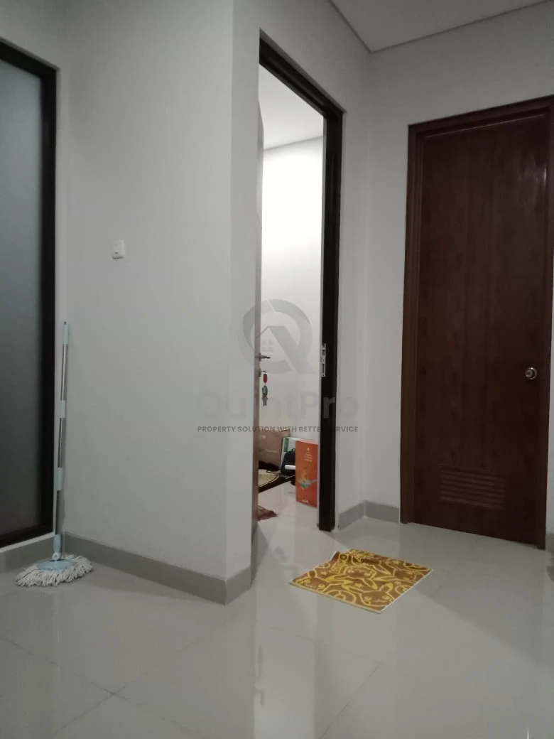 Rumah 3KT Disewa di Bali Resort Extension Bogor, Modern 2 Lantai SHM — foto 3