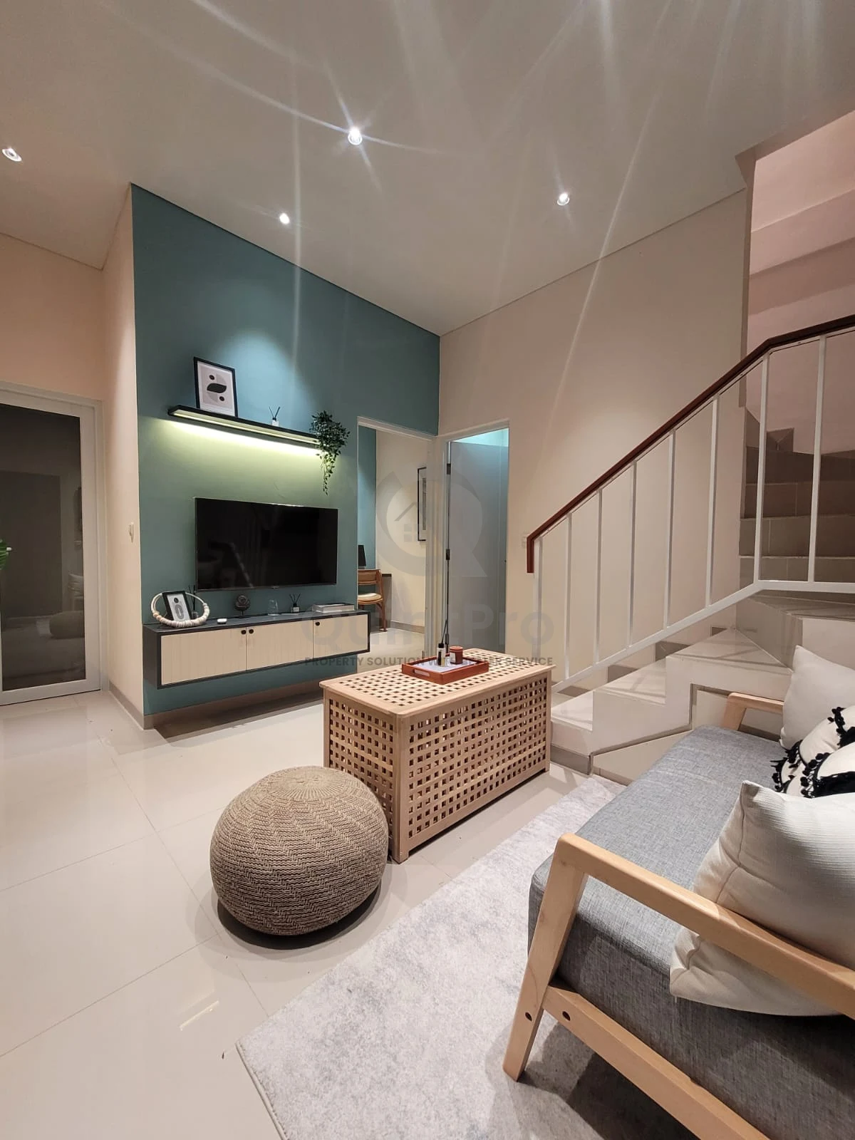 Rumah Modern 3KT di Como A Naira Residence 2 BSD, 2 Lantai Desain Minimalis — foto 2