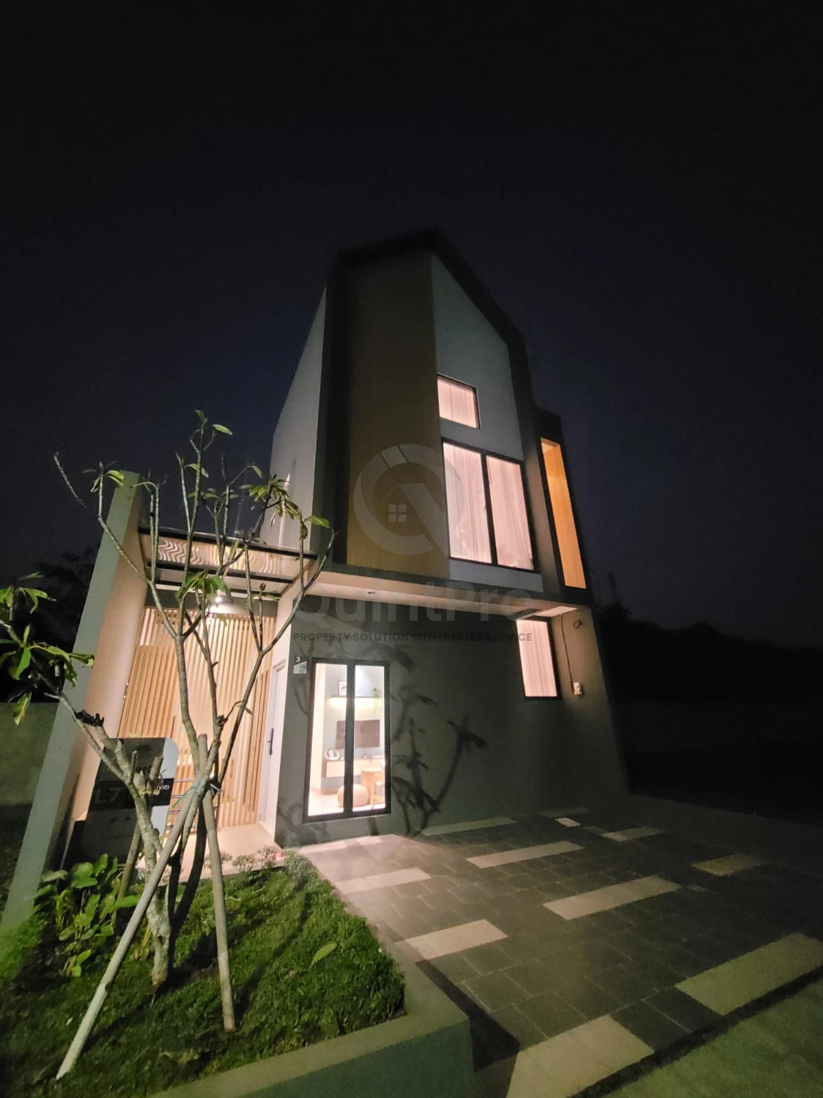Rumah Modern 3KT 2 Lantai di Naira Residence 2 BSD, Dekat AEON Mall