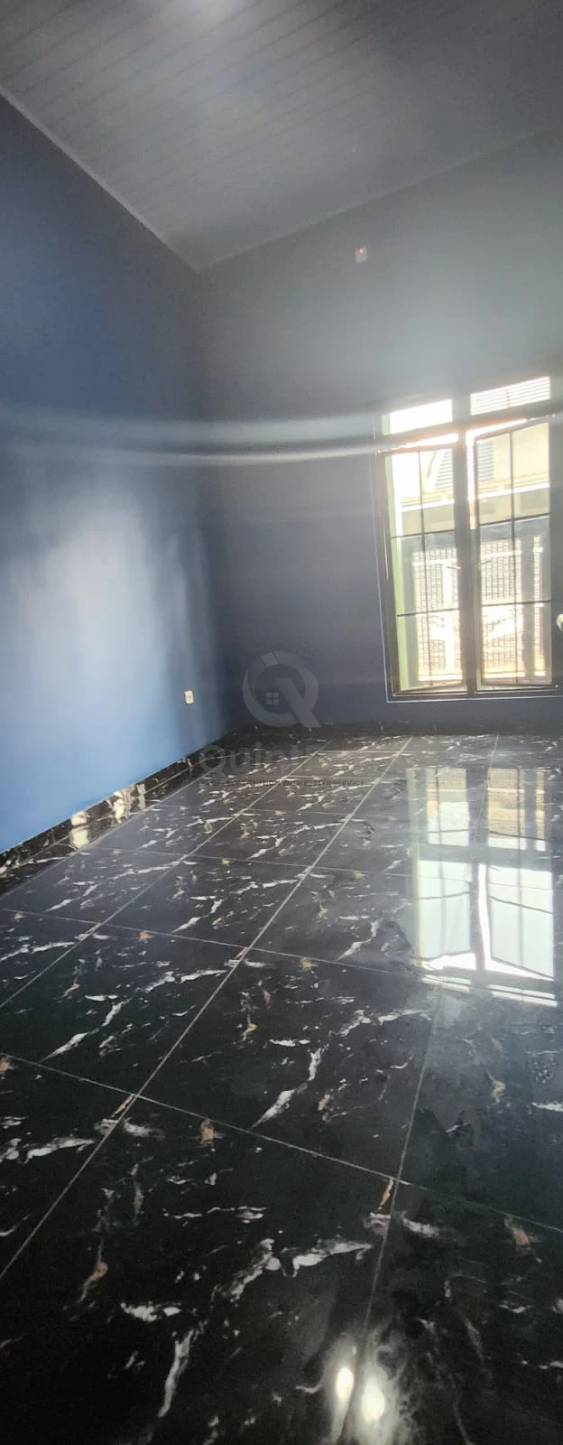 Rumah Modern 2KT di Griya Suradita BSD, 7 Menit Stasiun Cisauk SHM — foto 3