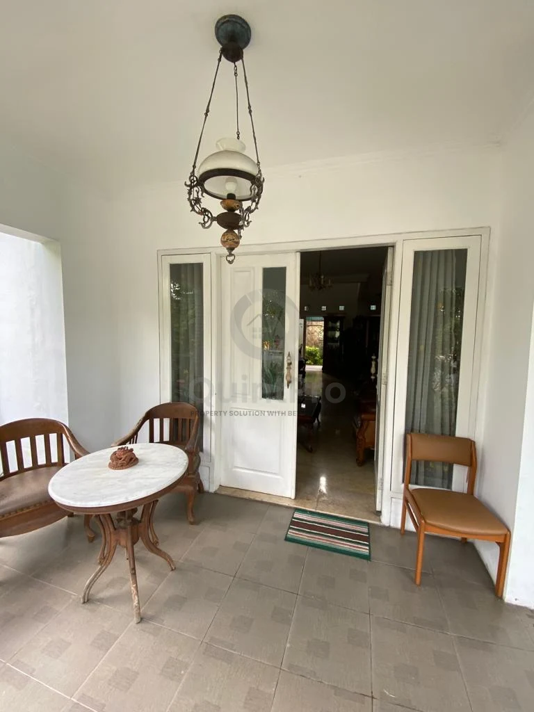 Rumah 5KT 2 Lantai di Puspita Loka BSD, 300m² SHM Klasik Mewah — foto 2