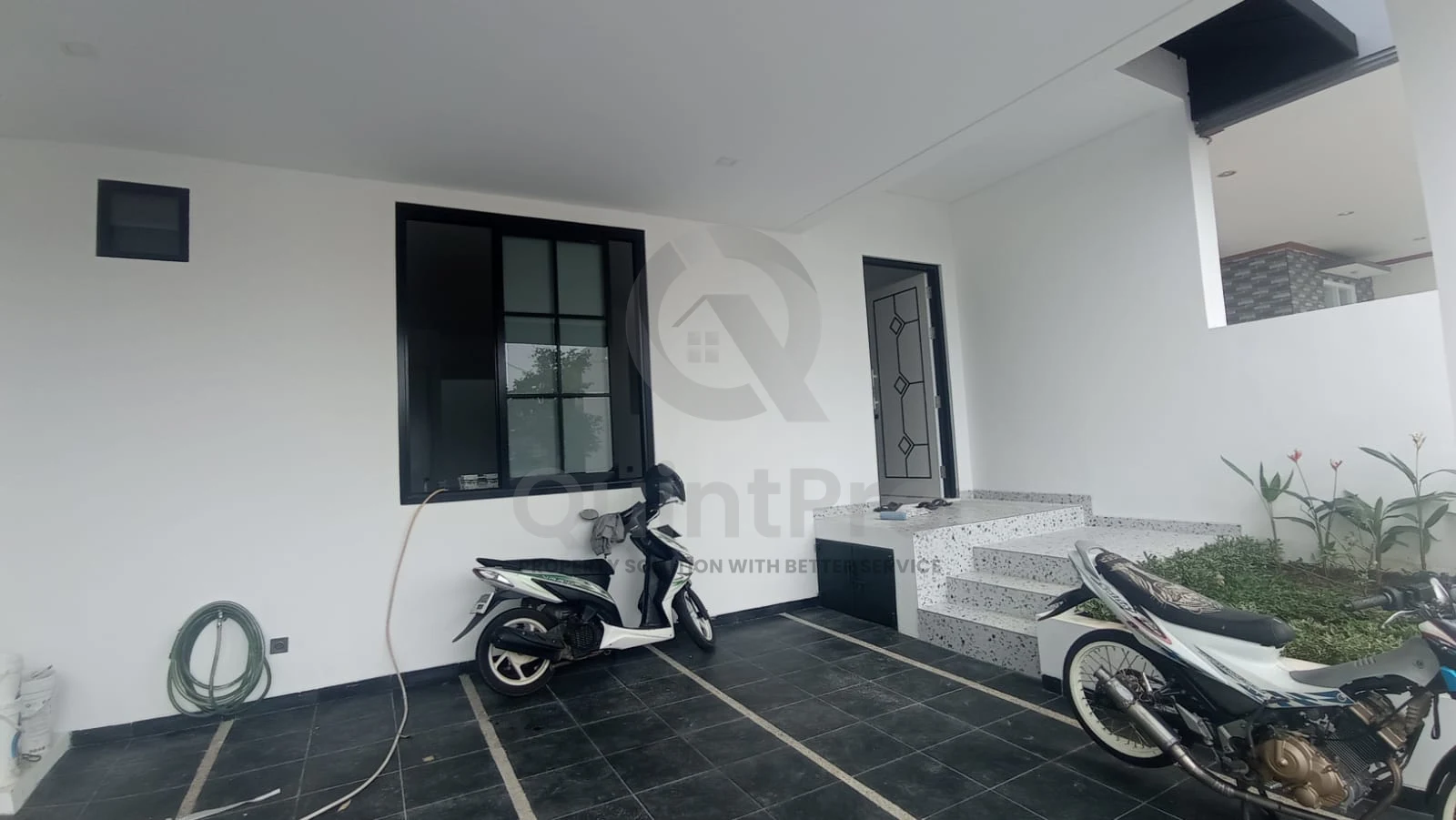 Rumah 4+1KT 240m² di Amalfi Village Gading Serpong, Modern 2 Lantai SHM — foto 2