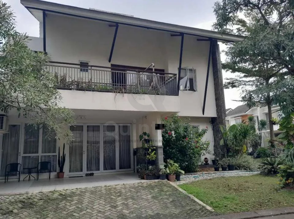 Rumah Hook 3 Lantai 5+2KT di Sevilla BSD, Modern Asri SHM Siap Huni — foto 2