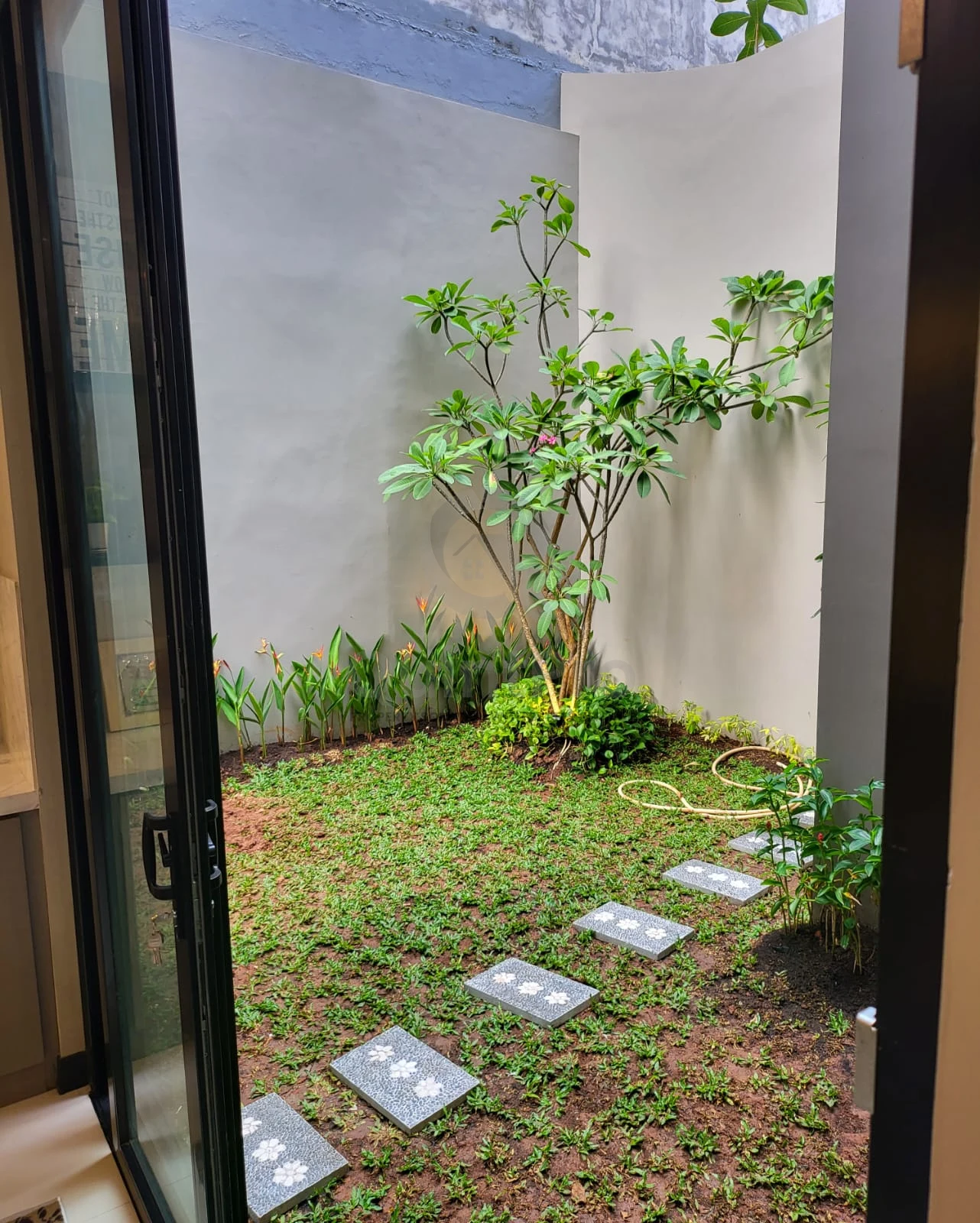 Rumah Dijual di Versailes, BSD, 4KT — foto 7