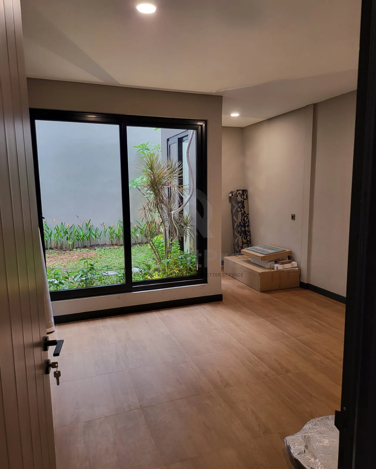 Rumah Dijual di Versailes, BSD, 4KT — foto 9