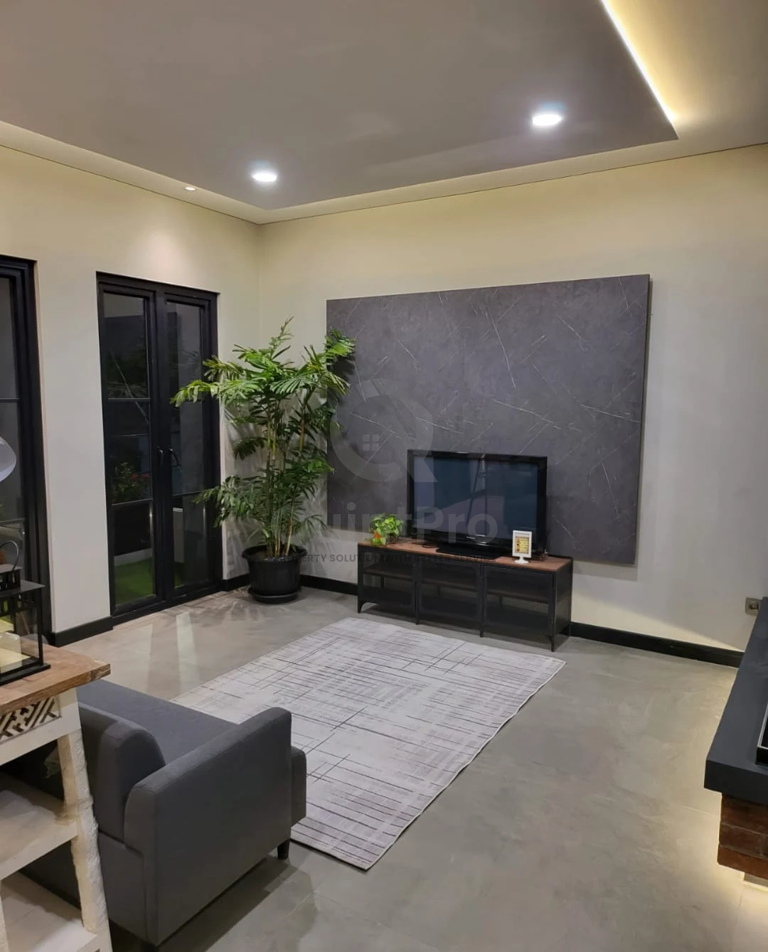Rumah Modern 3,5 Lantai 390m² di Pondok Indah, Kolam Renang Rooftop SHM — foto 3