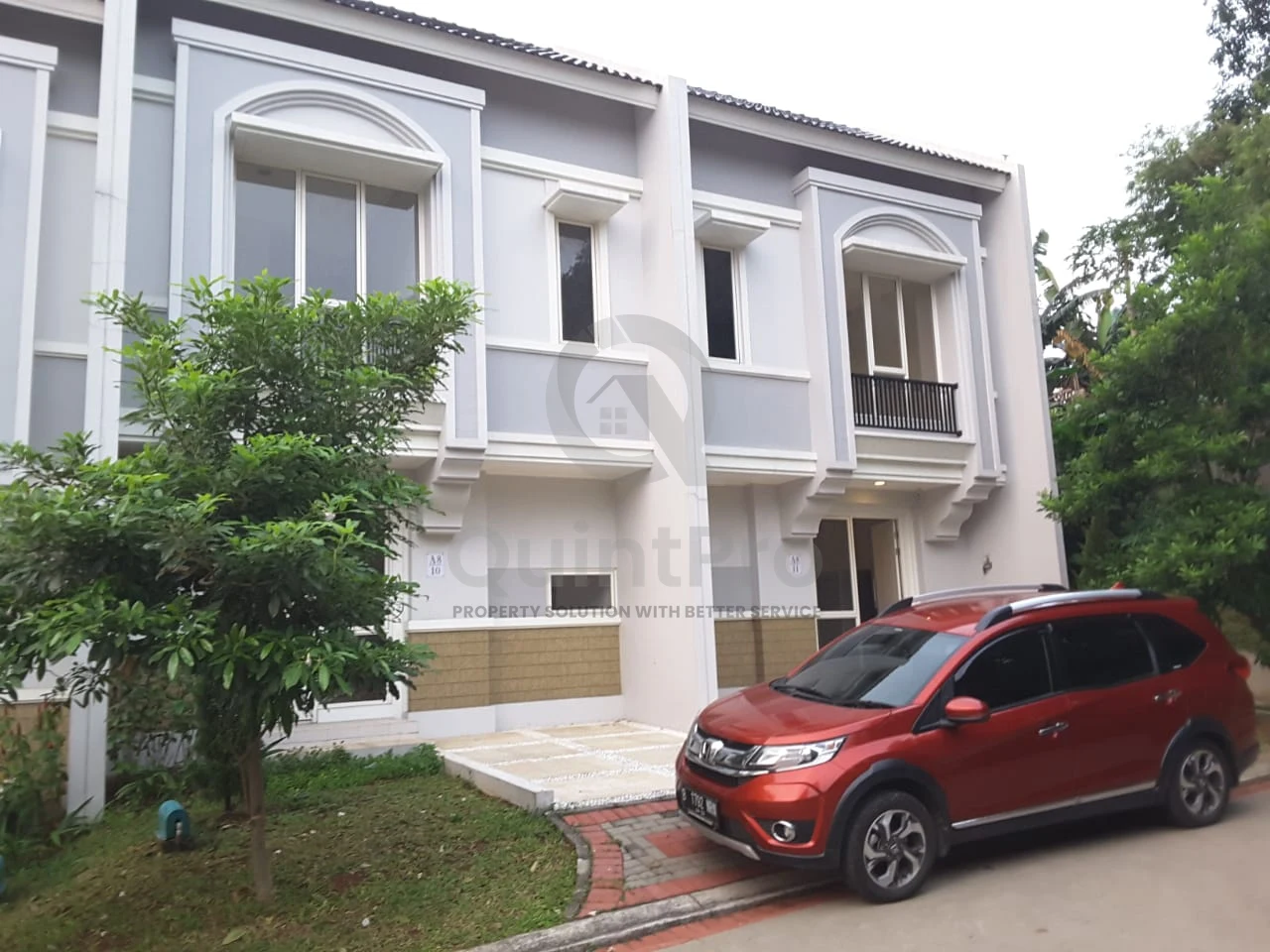 Rumah 2KT 2KM di Sevilla Park BSD, 2 Lantai Hadap Timur Selatan SHM