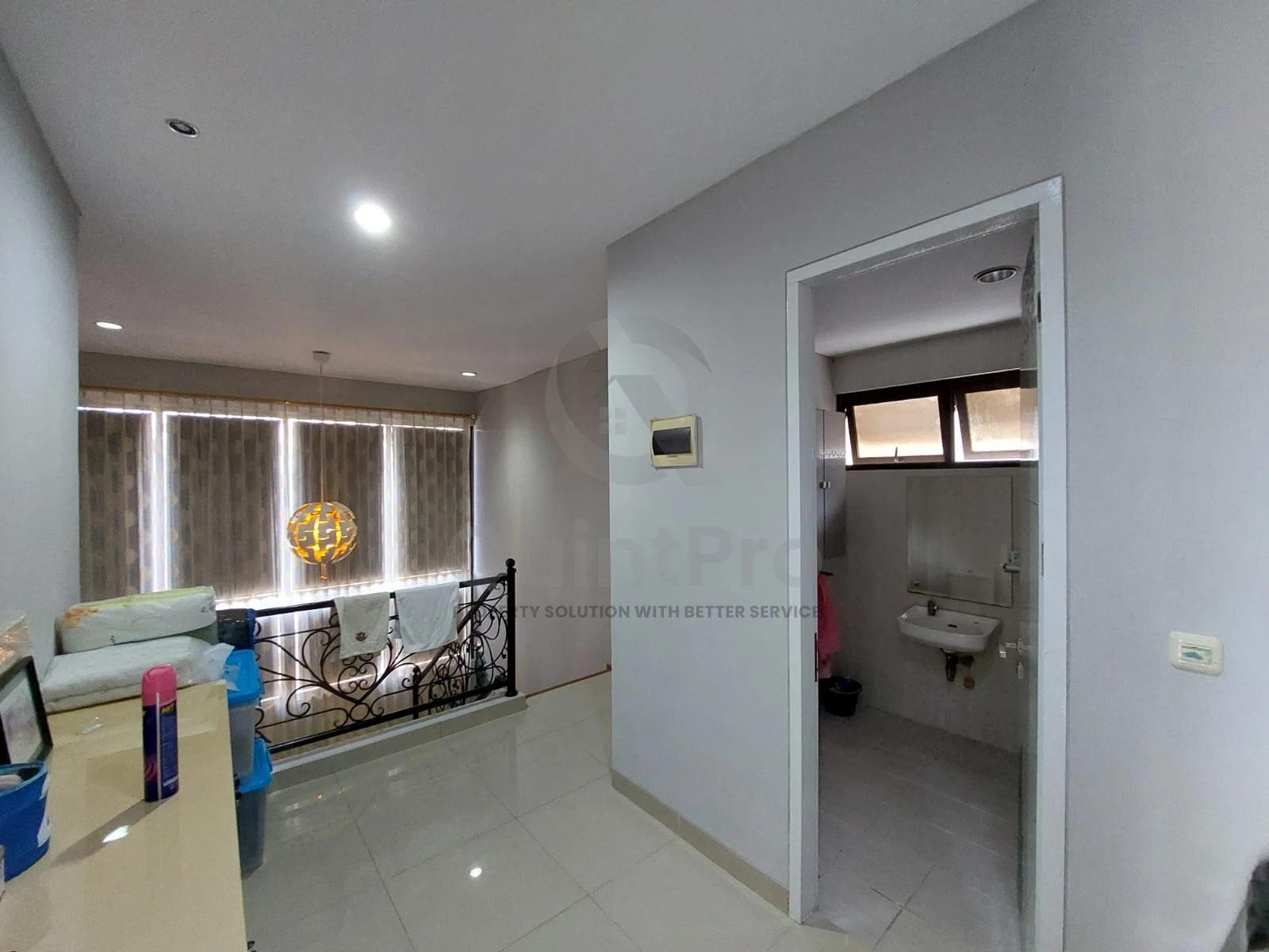 Rumah Modern 4KT 250m² di Foresta Albera BSD, 2 Lantai Halaman Asri PPJB — foto 5
