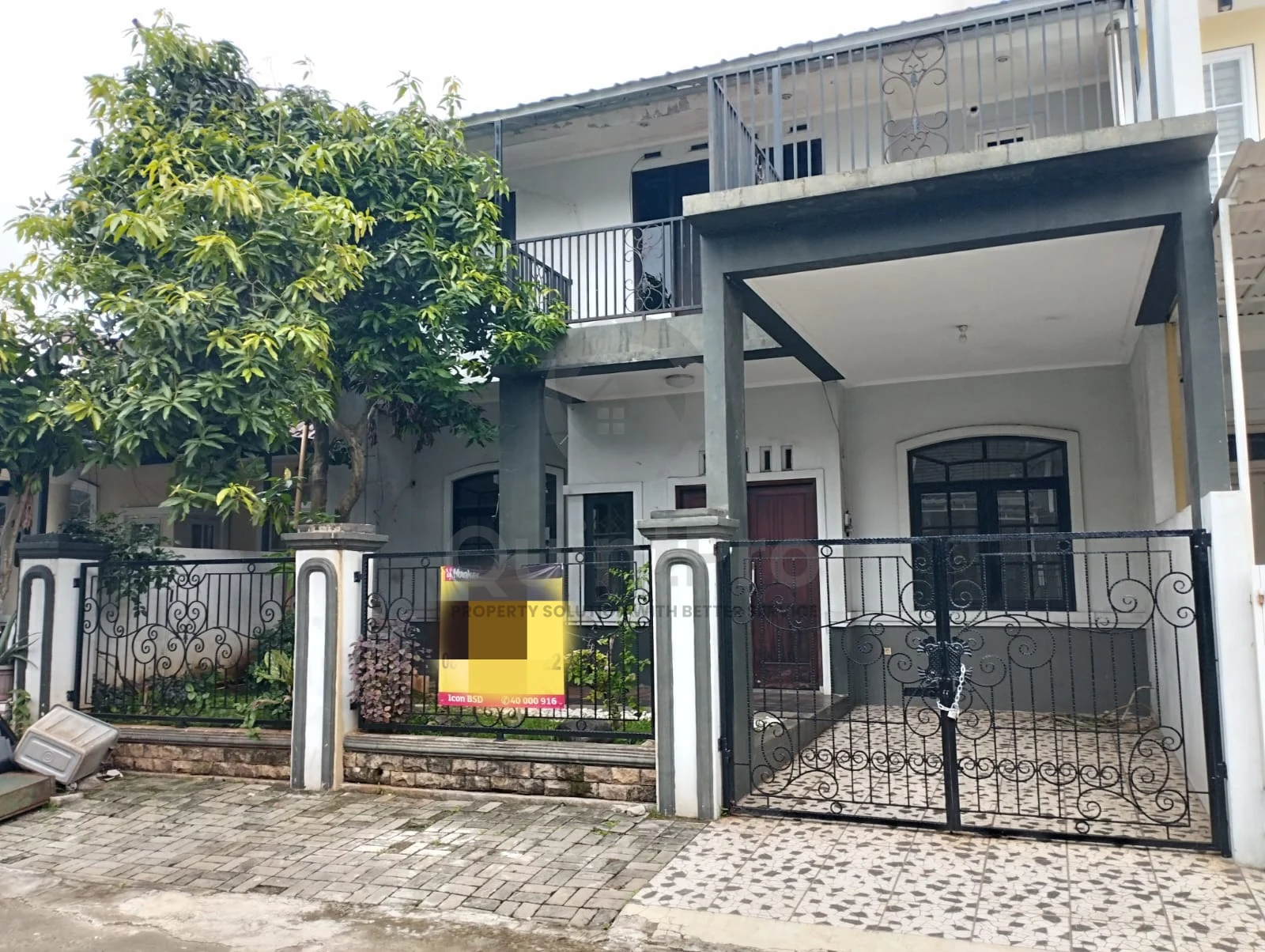 Rumah 5+1KT 200m² di Taman Crysant BSD, 2 Lantai SHM Hadap Barat