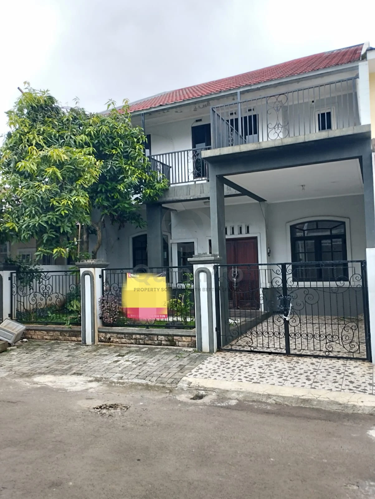 Rumah 5+1KT 200m² di Taman Crysant BSD, 2 Lantai SHM Hadap Barat — foto 2