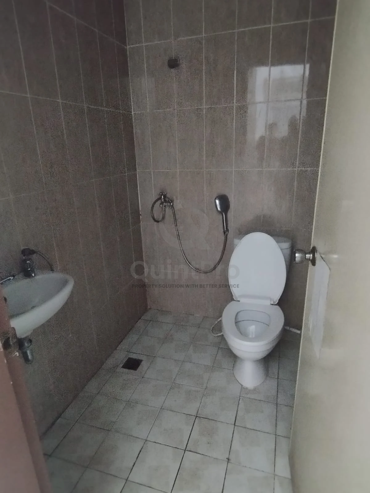 Rumah 5+1KT 200m² di Taman Crysant BSD, 2 Lantai SHM Hadap Barat — foto 4