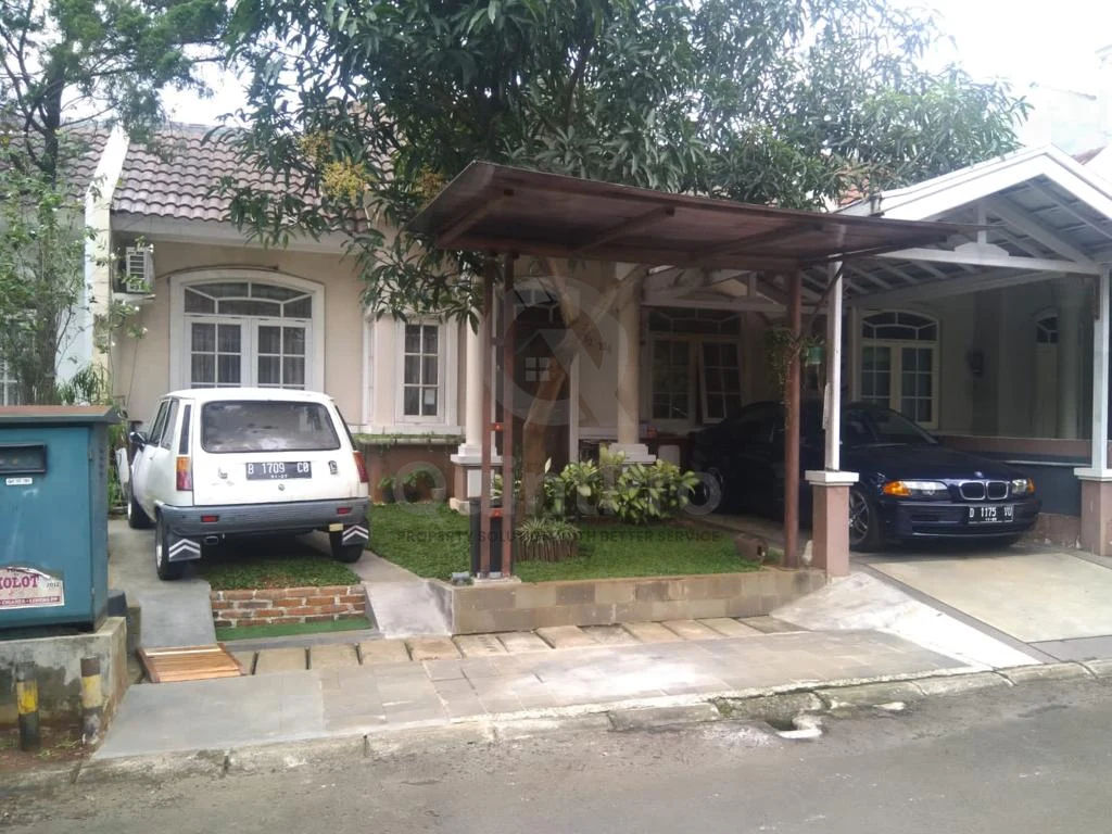 Rumah 3KT 132m² di Taman Crysant BSD, Semi-Furnished Halaman Asri SHM
