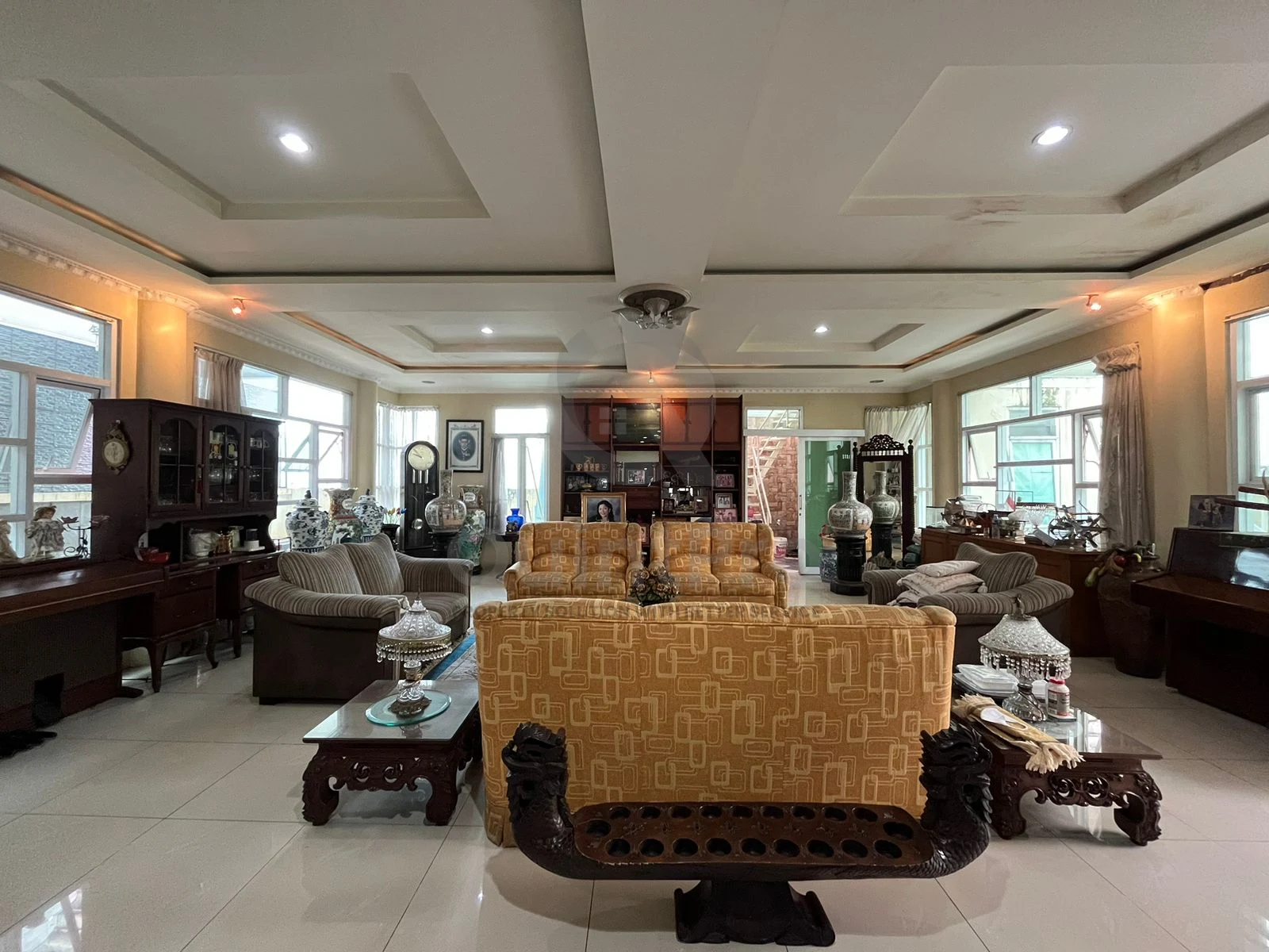 Rumah 6+2KT 700m² di Tanah Kusir Jakarta Selatan, Renovasi Baru SHM — foto 3
