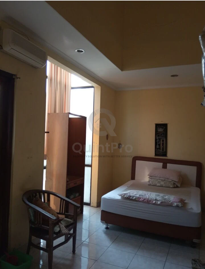 Rumah 6+2KT 1220m² di Cilandak Jakarta Selatan, 2 Lantai Kolam Renang SHM — foto 5