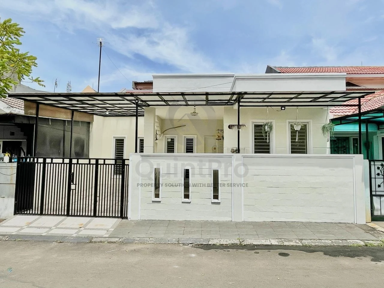 Rumah 1KT 160m² di Kencana Loka BSD, SHM Dekat Tol BSD Siap Huni