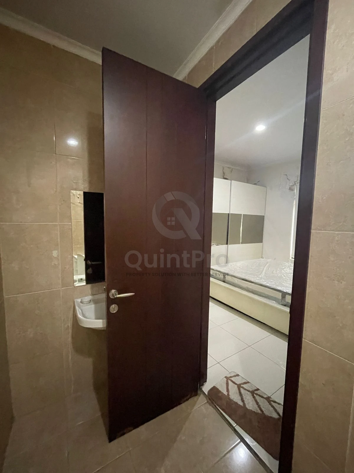Rumah Modern 3+1KT 2 Lantai di The Icon BSD, Furnished SHM Dekat AEON — foto 2