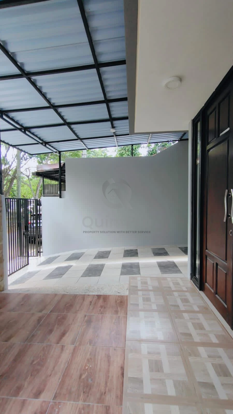 Rumah 3+1KT 144m² di Griya Loka BSD, SHM Depan Taman Siap Huni — foto 3
