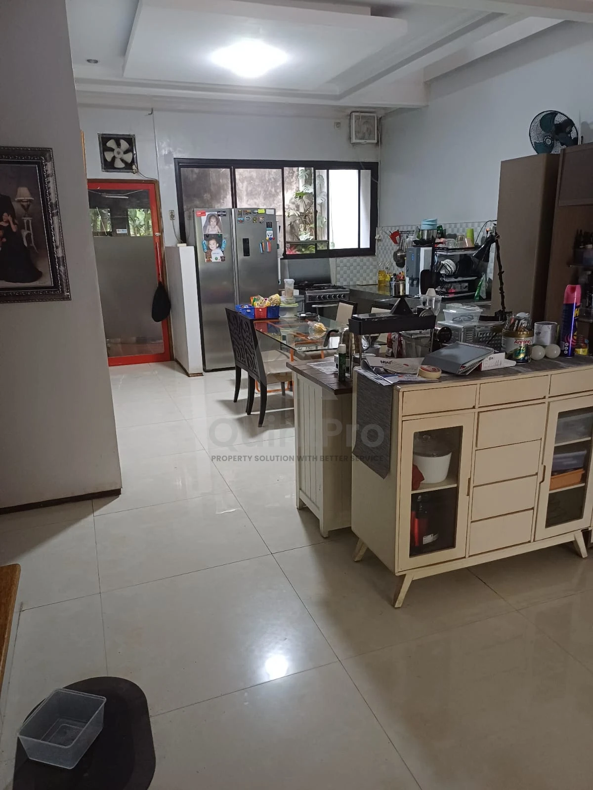 Rumah Hook 4+1KT 2 Lantai di Kencana Loka BSD Tangerang, Parkir 4 Mobil SHM — foto 5