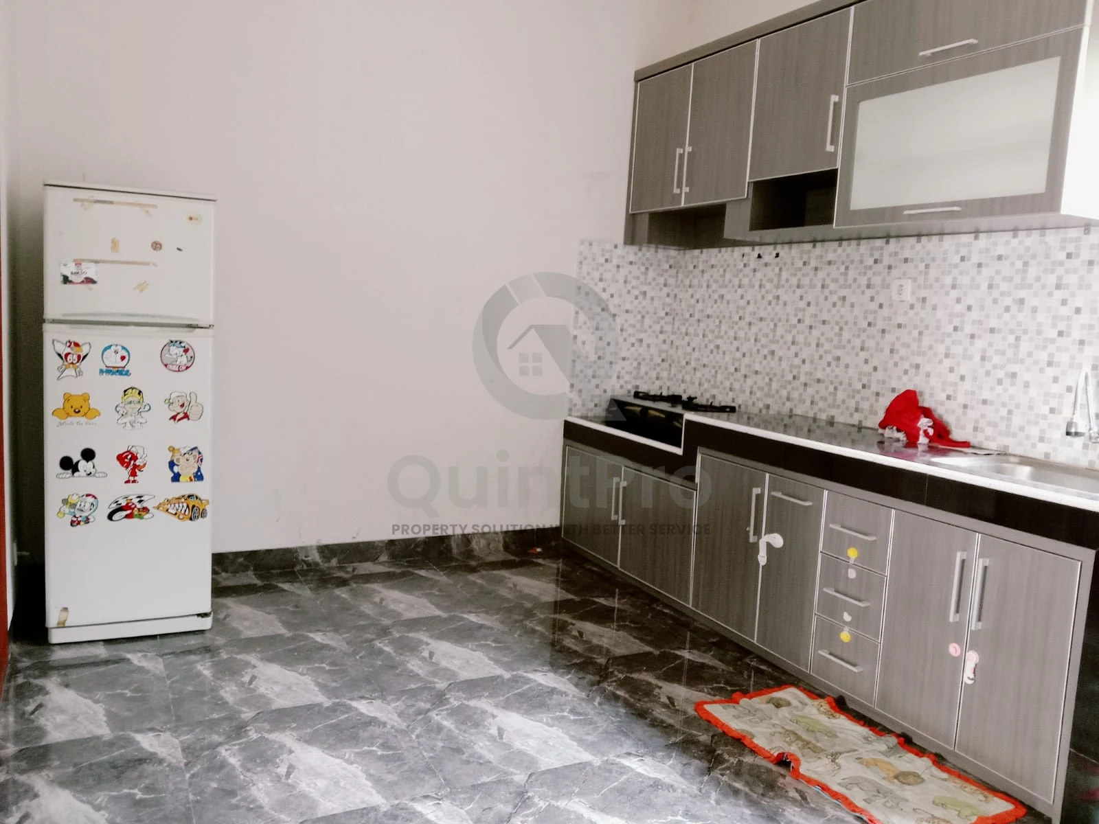 Rumah Modern 3+1KT di Serpong Lagoon Serpong, 2 Lantai SHM Hadap Selatan — foto 3