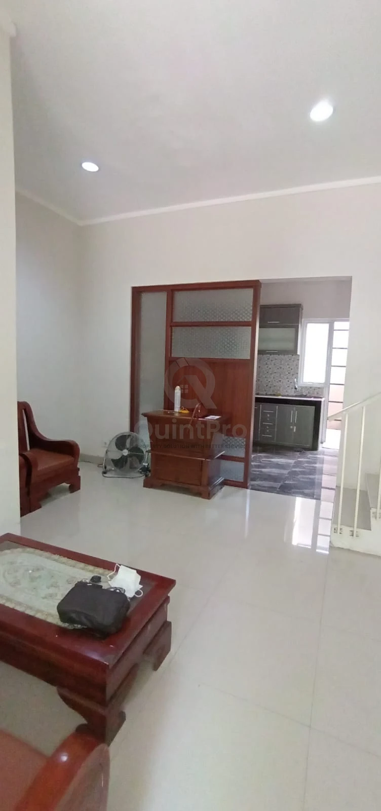 Rumah Modern 3+1KT di Serpong Lagoon Serpong, 2 Lantai SHM Hadap Selatan — foto 4