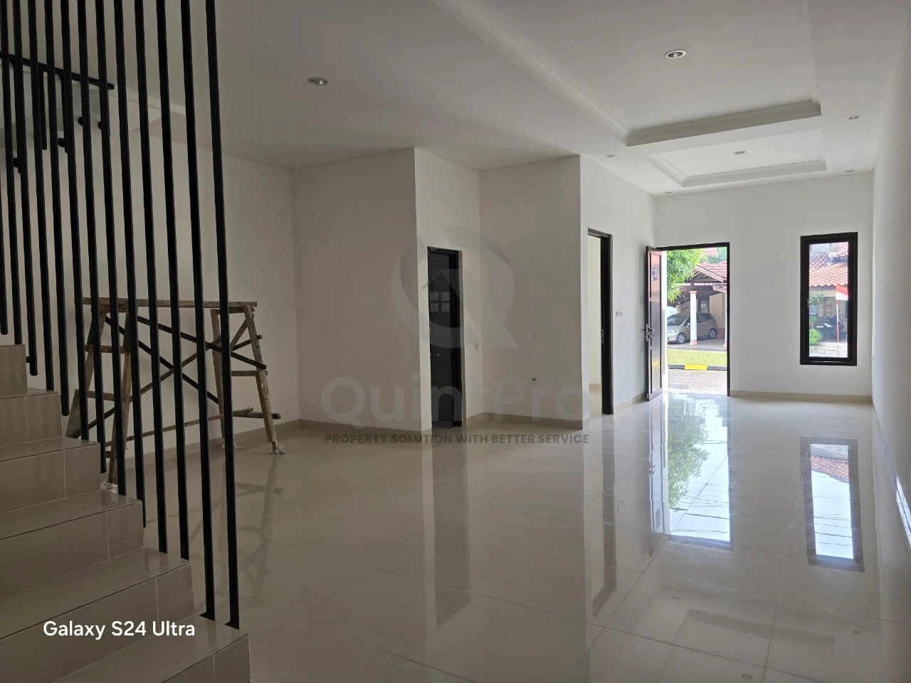 Rumah 3+1KT 2 Lantai di Taman Ubud Karawaci, Renovasi Baru SHM — foto 3