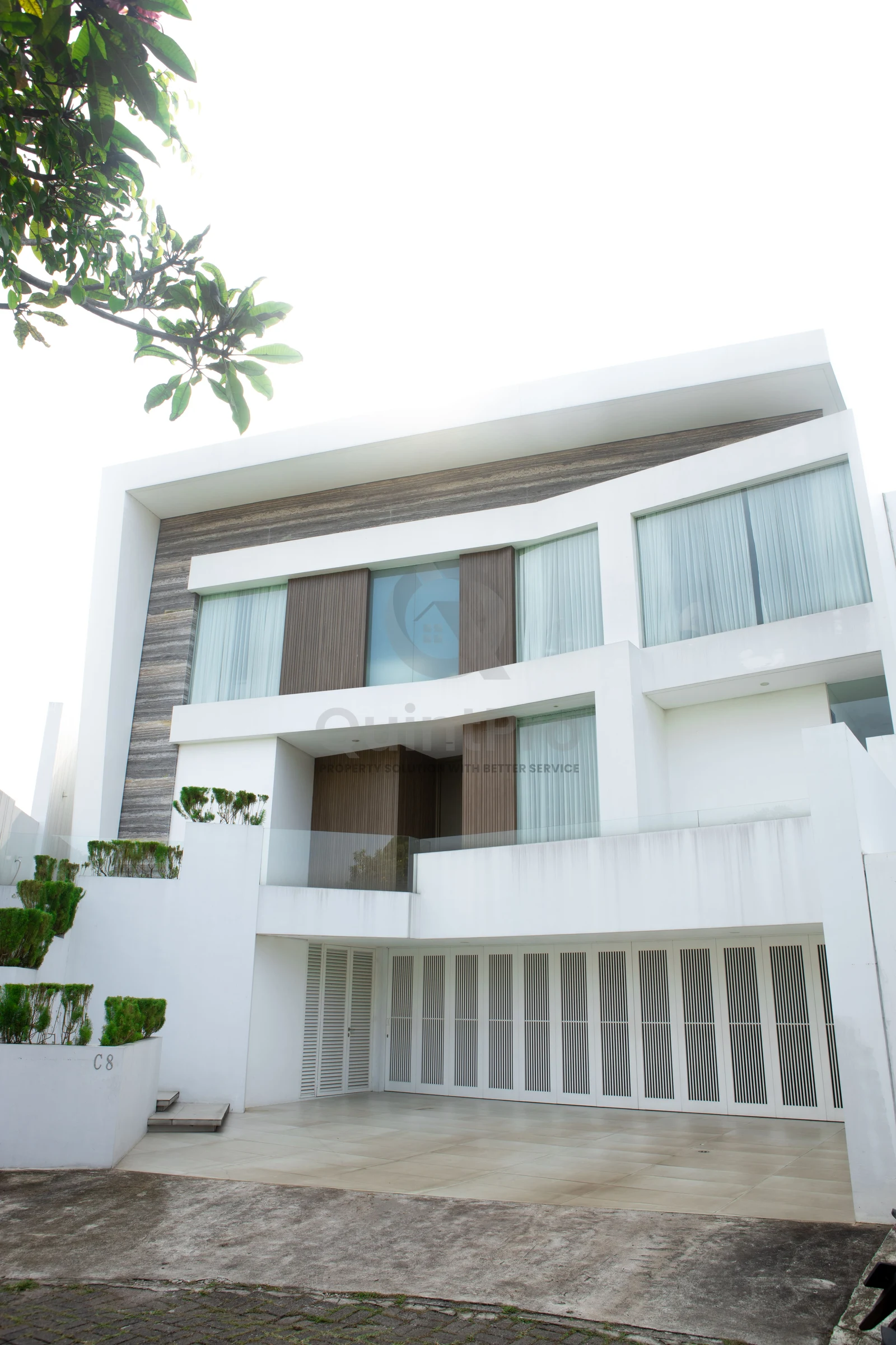 Rumah Modern 5+2KT 1140m² di Bukit Terrace Golf BSD, Kolam Renang Gym Pribadi SHM — foto 3